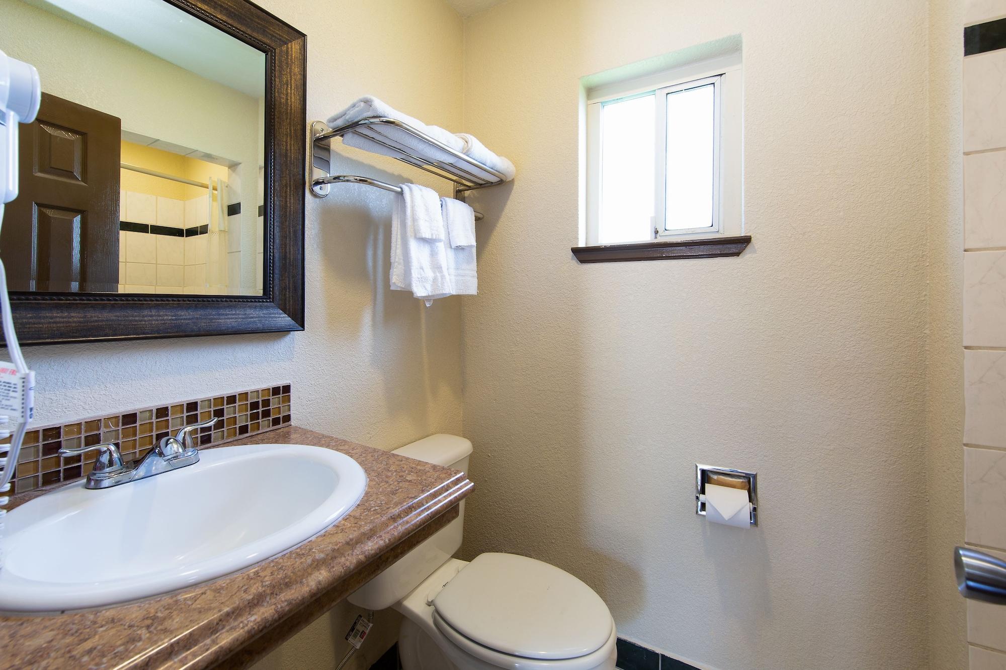 Yosemite Parkway Hotel Merced Kültér fotó