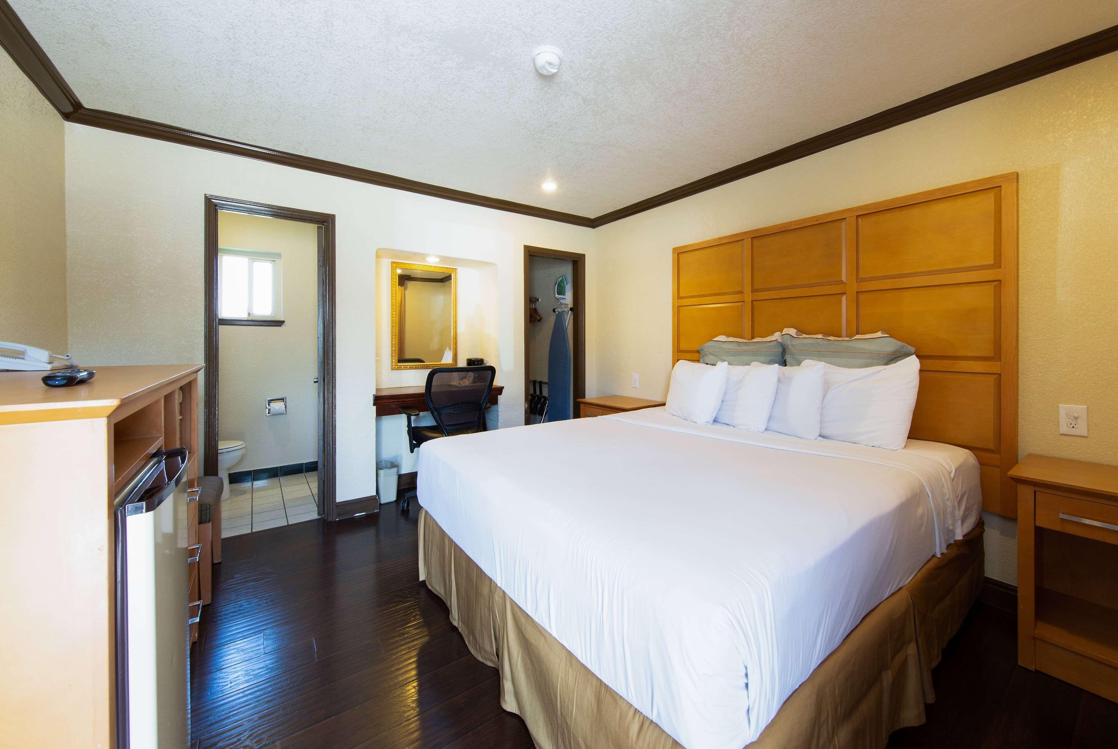 Yosemite Parkway Hotel Merced Kültér fotó