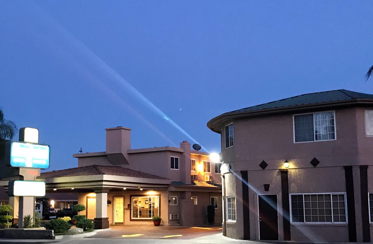 Yosemite Parkway Hotel Merced Kültér fotó