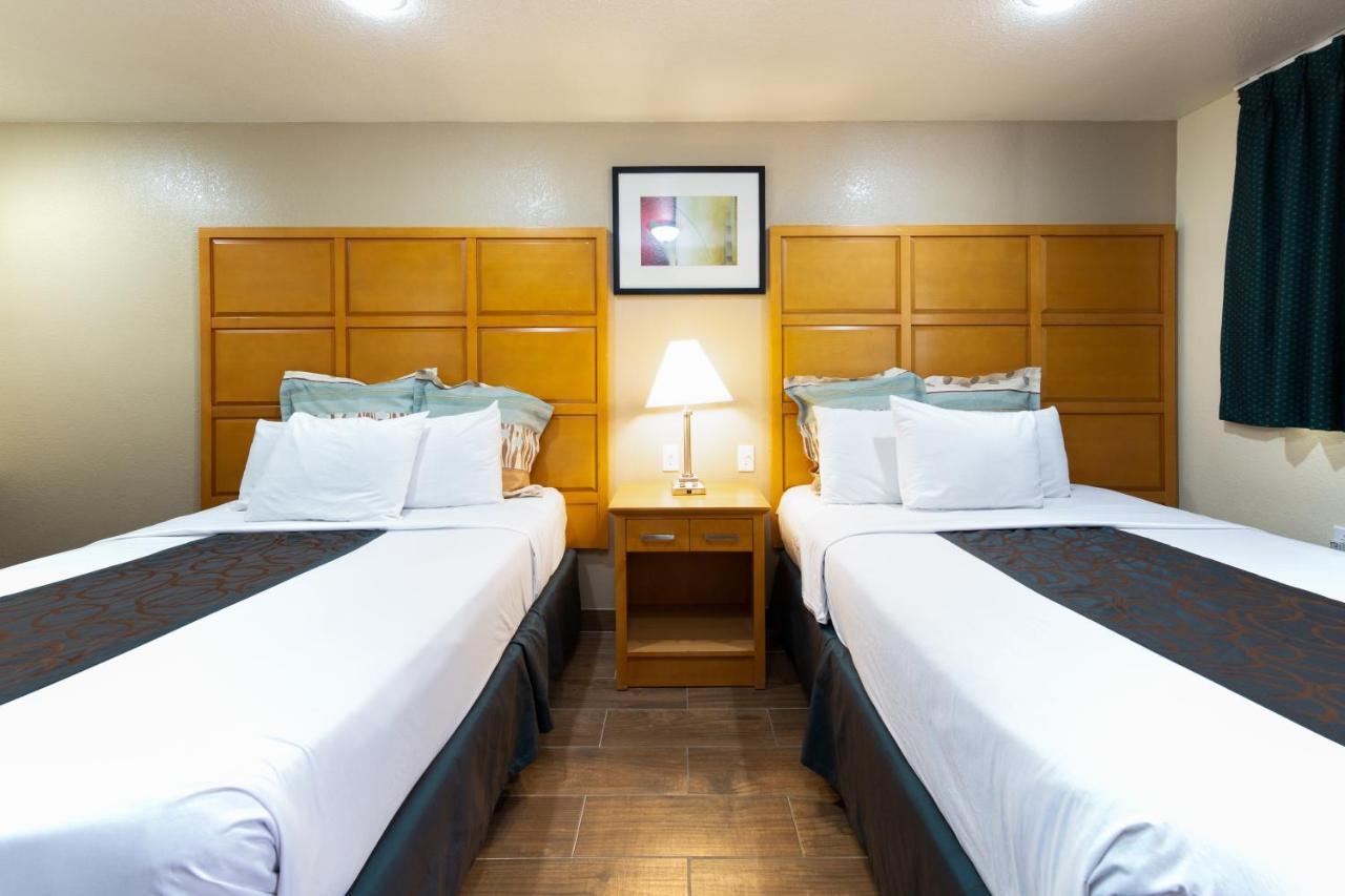 Yosemite Parkway Hotel Merced Kültér fotó